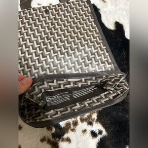 ⭐️5/$15 CLEARANCE New Lululemon Small Seasonal Tote Bag Logo